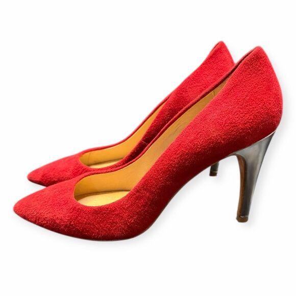 DIANE VON FURSTENBERG Women’s Red Suede Pointed Toe Gold Heel Size 10M - Picture 3 of 6